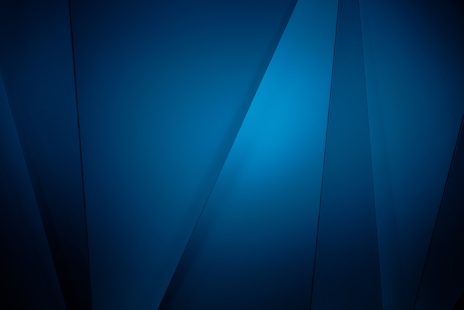 abstract-view-modern-architecture-1