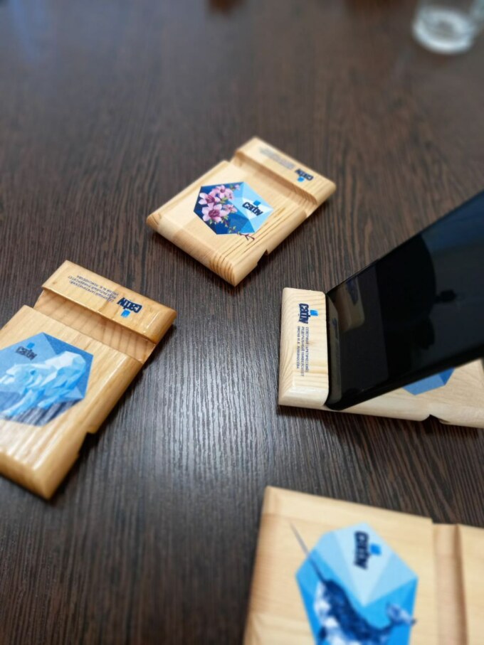 photo5429383187143964432